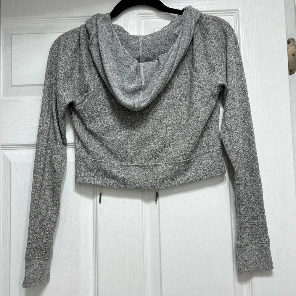 Cropped Lightweight Full Zip Hoodie - Picture 3 of 4